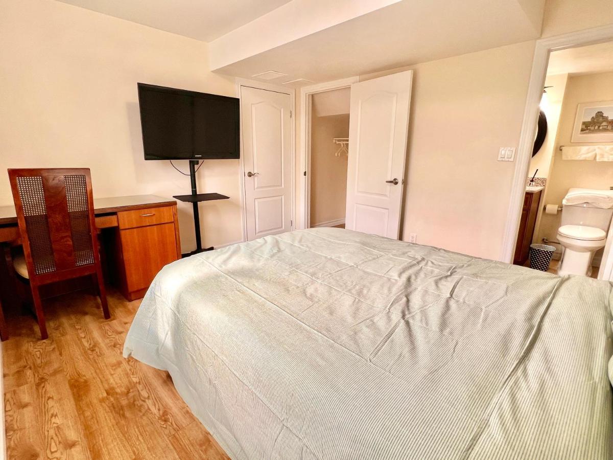 Cozy Home In Richmond Hill With Free Parking Exterior foto