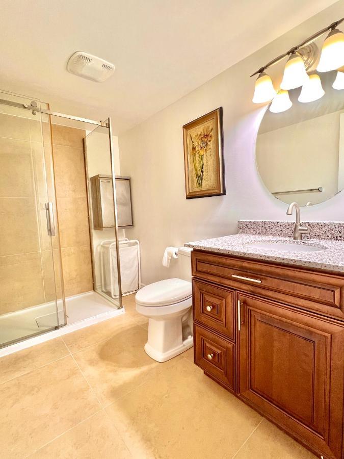 Cozy Home In Richmond Hill With Free Parking Exterior foto